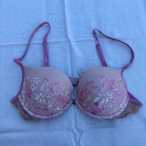 Victoria's Secret Embroidered Lace Bra - Pink
